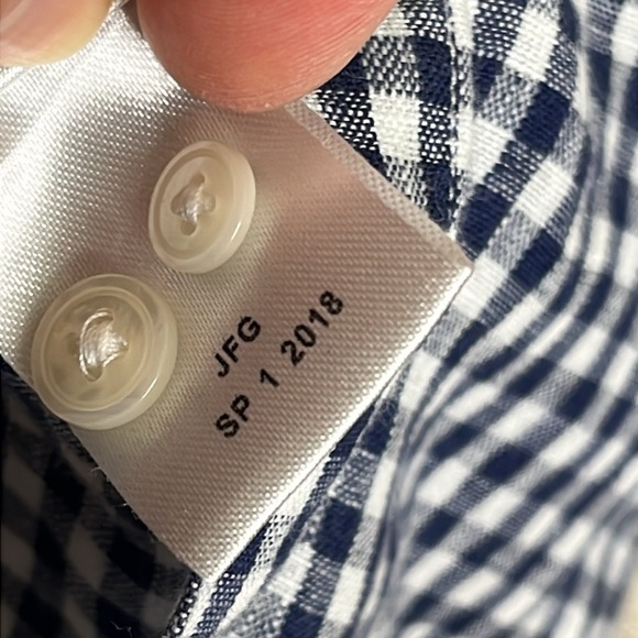 UnTuckIT long sleeve button down shirt grenoille navy - Picture 9 of 13